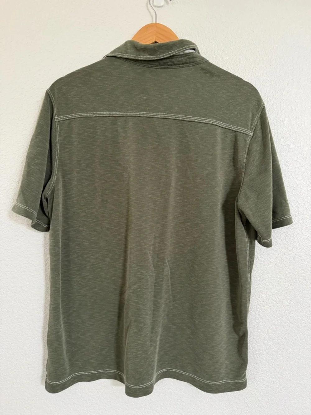 Johnston & Murphy Olive Green Short-Sleeve Polo with Contrast Placket - Picture 5 of 6